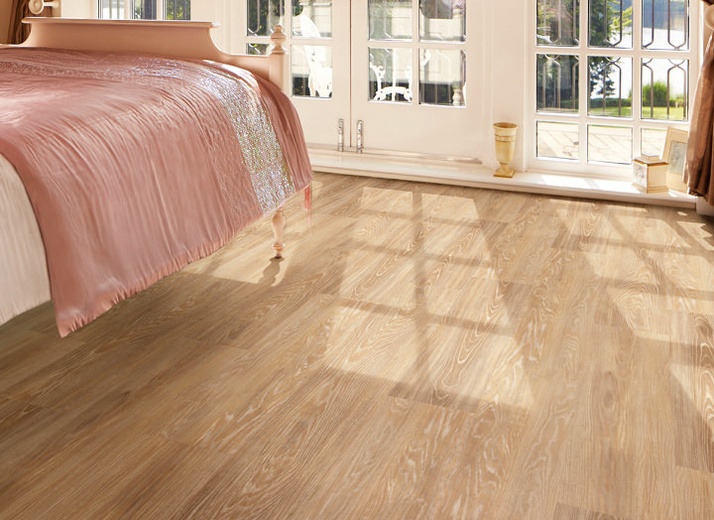 Style: LooseLay (LLP94 Newport) by Karndean Design Flooring